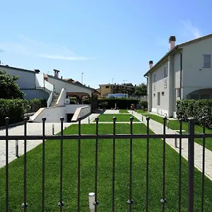 Casa Mari Bed & Breakfast